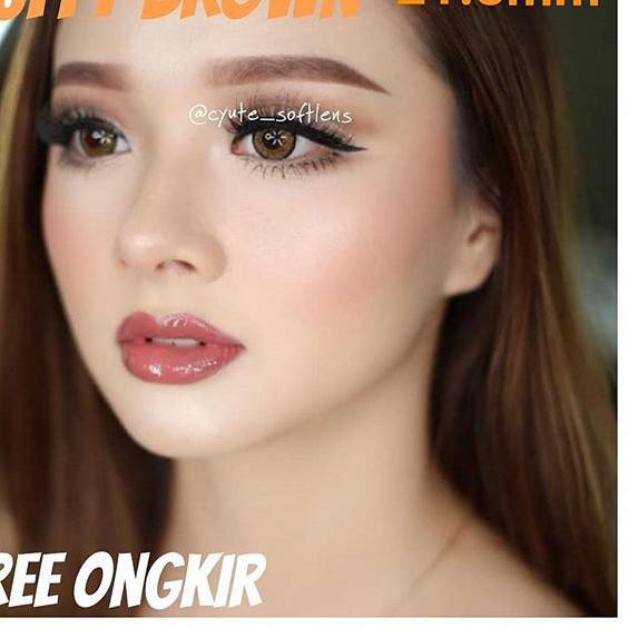 (hàng Mới Về) Mút Trang Điểm Mềm Mịn 3 Tông 21.8mm