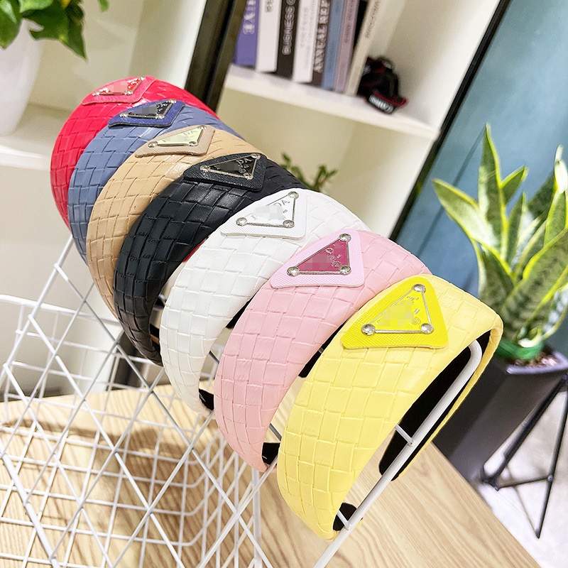 Inverted Triangle Leather Headband Broad-sided White Headband Fashion Temperament Pressure Hairpin