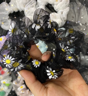 Hot hit !!!! Scrunchies voan hoa cúc