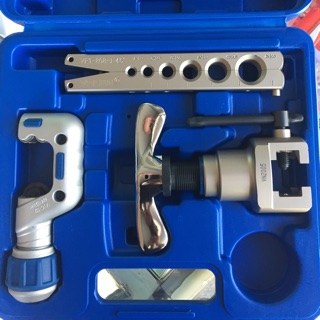 Bộ nong loe lệch tâm value xanh.