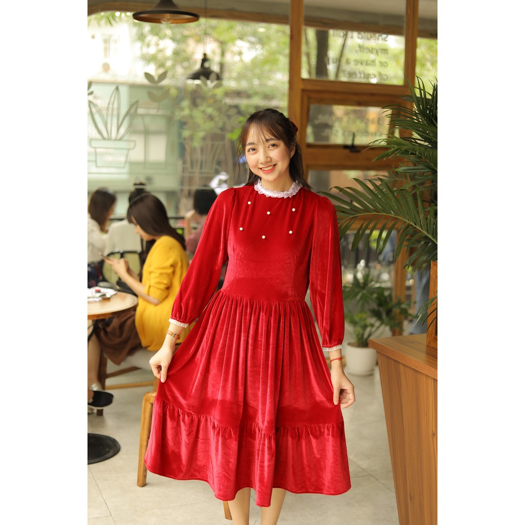 Váy nhung baby viền ren phối cúc ngọc