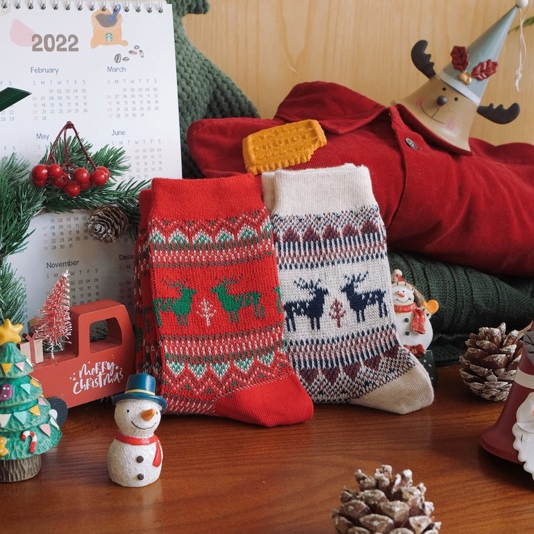 RUDOLF JACQUARD SOCKS - Tất vớ cao cổ nam nữ dệt hình tuần lộc, họa tiết Noel Christmas, chất dày dặn nhập khẩu Hàn Quốc