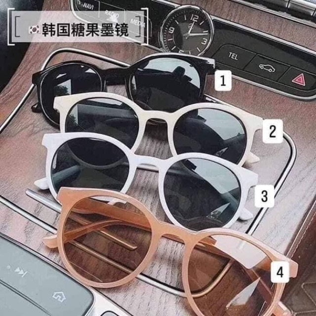 Kính gọng tròn nhiều màu