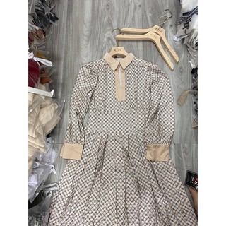 váy xoè cổ đức
