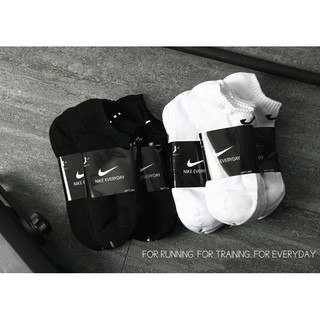 Vớ/ Tất Nike Everyday Plus Cổ Ngắn(Đen/Trắng)
