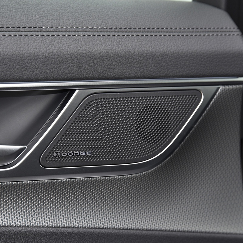 Set 4 / 10 Miếng Dán 3D Trang Trí Loa Xe Hơi Dodge Caliber Journey Ram Durango Charger SRT