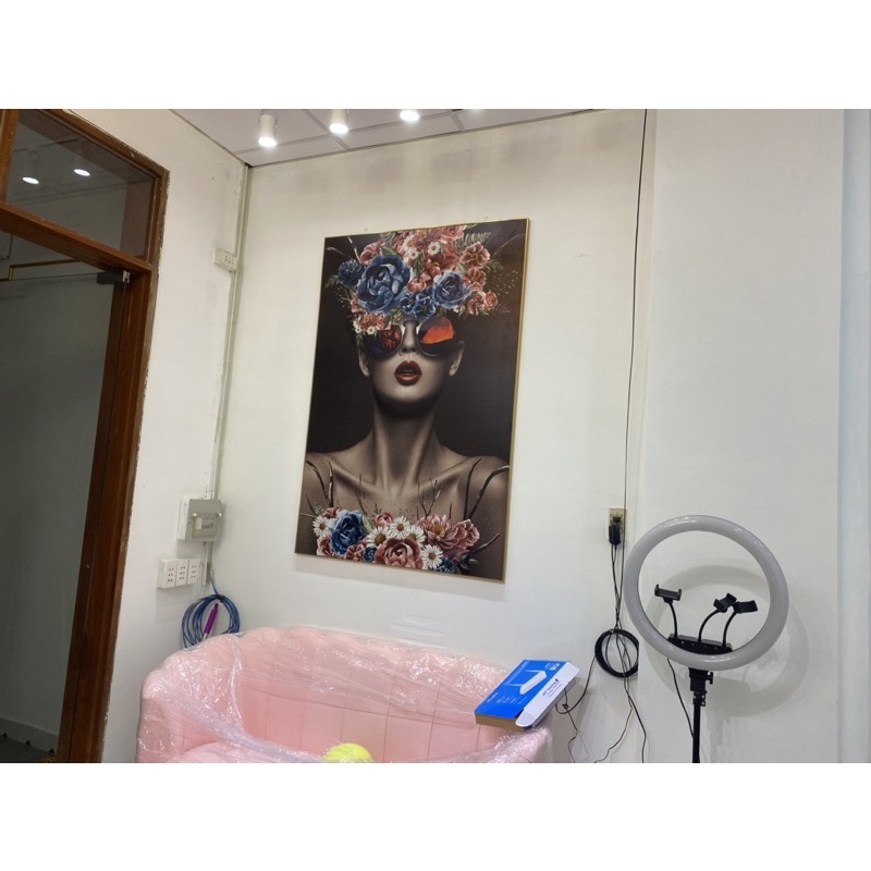BỘ 3 KHUNG TRANH SPA CÔ GÁI NGHỆ THUẬT SANG TRỌNG HIỆN ĐẠI CHO SPA- THẨM MỸ VIỆN-PHUN XĂM-NAIL