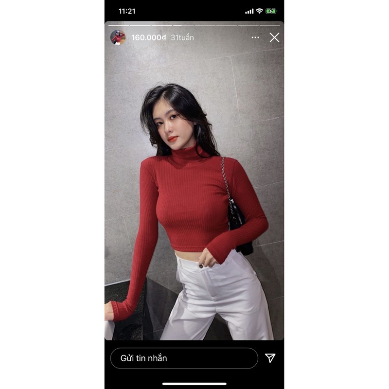 áo croptop tay dài cổ lọ xinh đẹp khiến người mặc cũng xinh theo