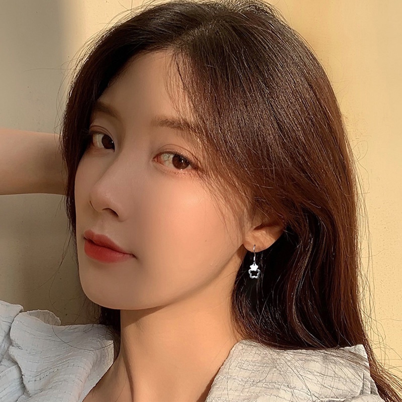 1 Cặp Khuyên Tai Hình Hoa Rỗng Màu Bạc Thanh Lịch Đơn Giản Dành Cho Bạn Nữ/Bé Gái Dự Tiệc