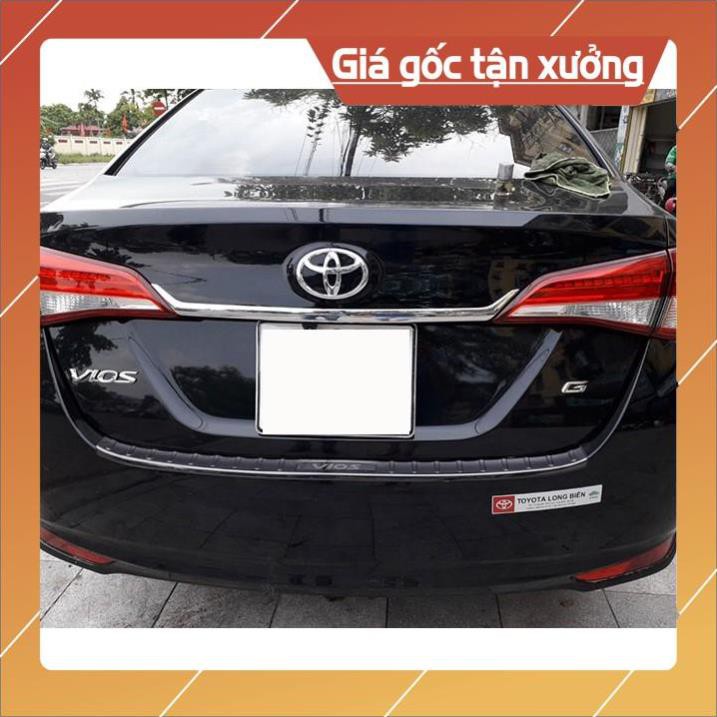 Ốp tay mở cốp vios 2019 2020