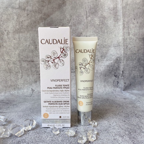 [ Mờ nám] Kem Nền dưỡng da mờ nám ban ngày Vinoperfect Radiance Tinted Moisturizer Broad Spectrum SPF20 #01 Light