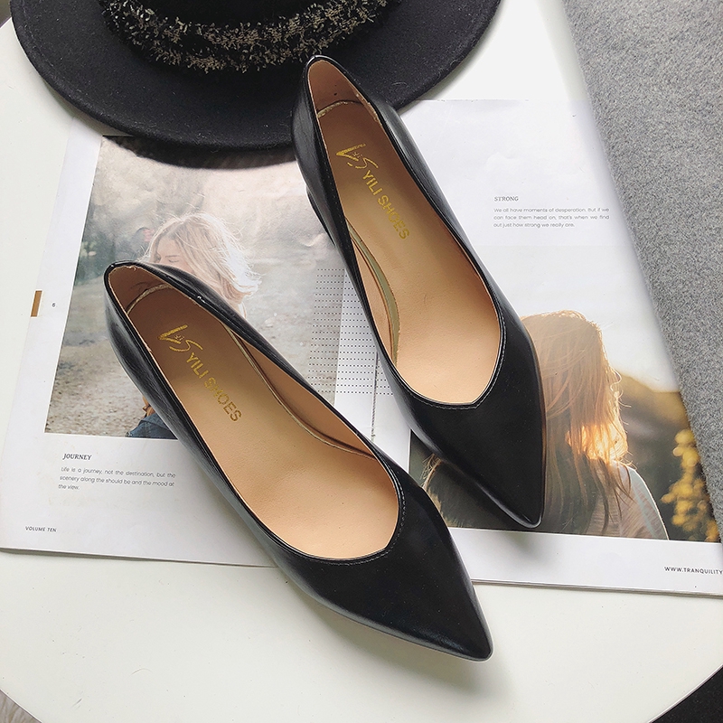 Giày cao gót bít mũi phong cách vintage thời trang dành cho nữ