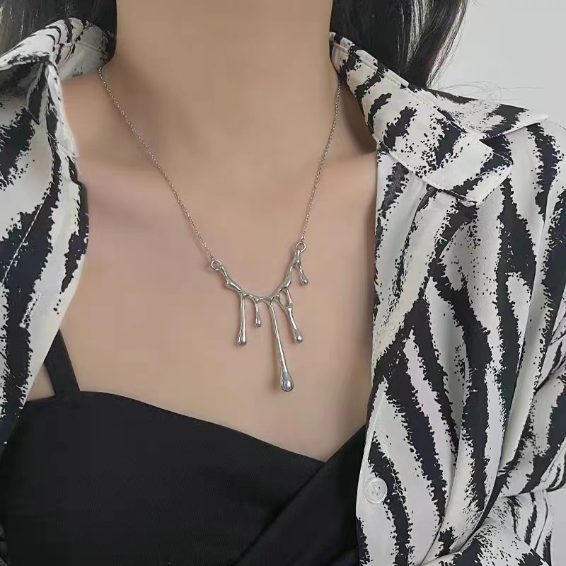 Dây Chuyền Mặt Đá Nham Thạch Hình Giọt Nước Phong Cách Hip Hop Thời Trang Sang Trọng