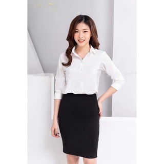Áo sơ mi trắng dài tay dáng suông form vừa
