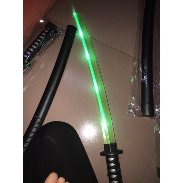 Kiếm phát sáng