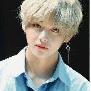 Khuyên tai V Bts