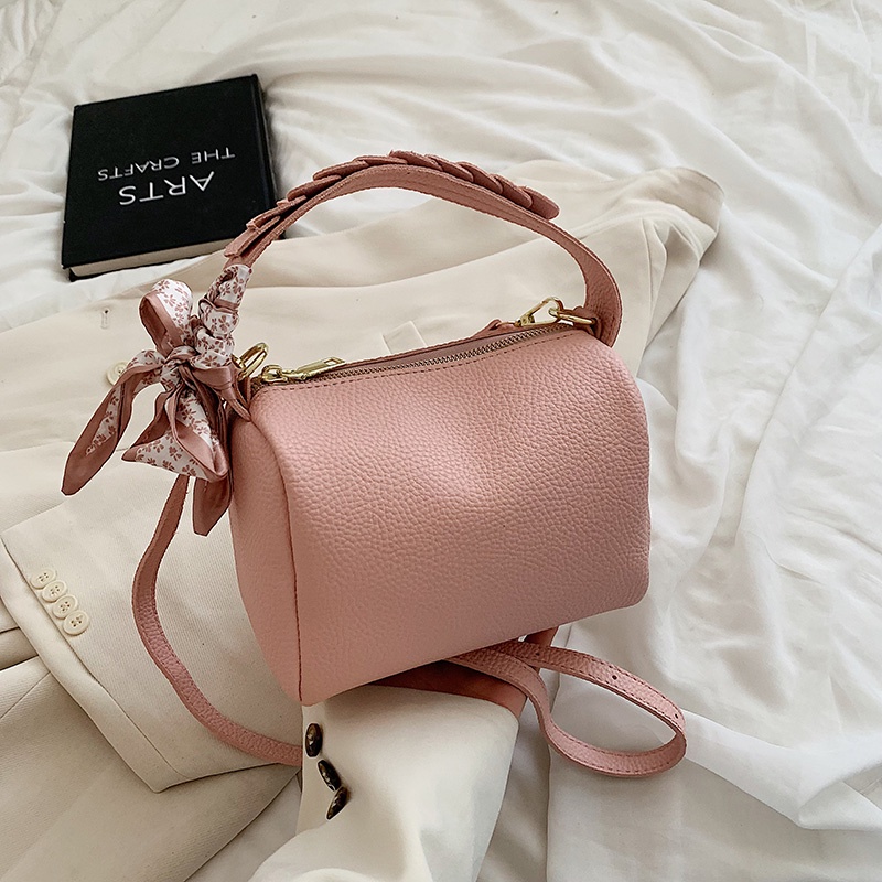 IELGY High-quality simple hand-held lady's silk scarf messenger bag