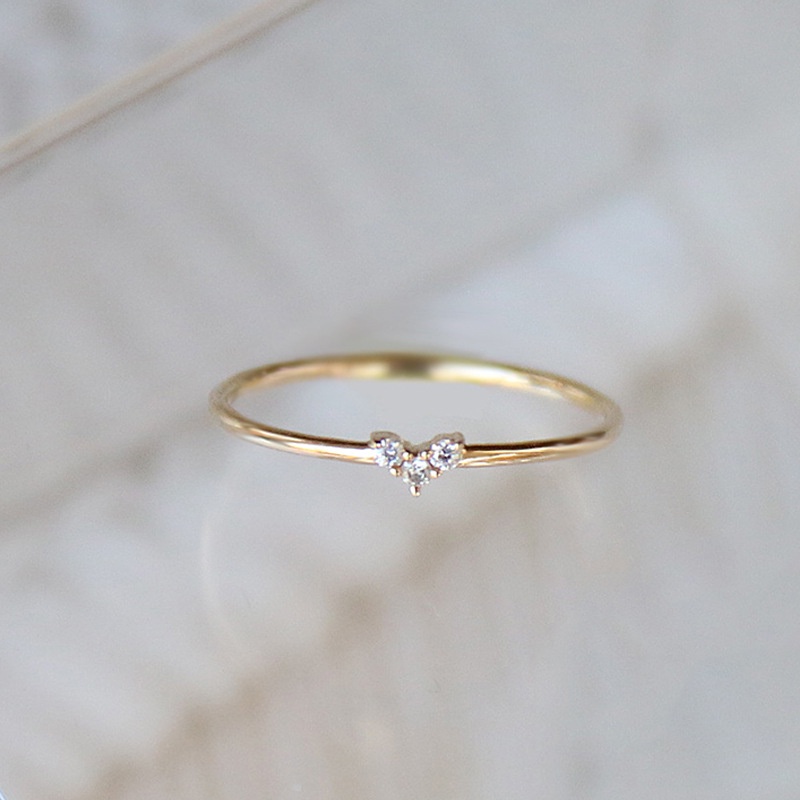 Nhẫn Đính Hôn Chất Liệu Thép Titan Mạ Vàng Bạc Đính Đá Zircon Hình Trái Tim Thời Trang
