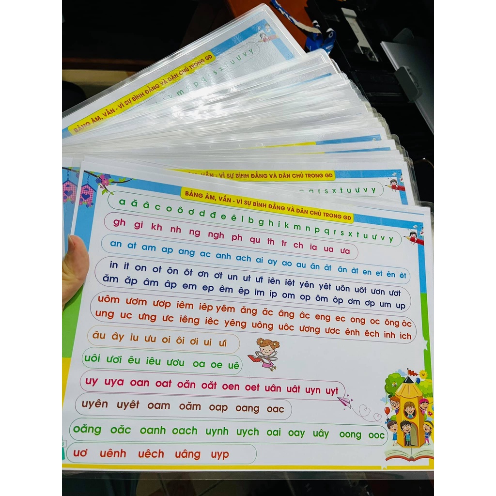 bộ 5 Bảng vần A4 theo bộ sách Vì sự bình đẳng và dân chủ trong giáo dục