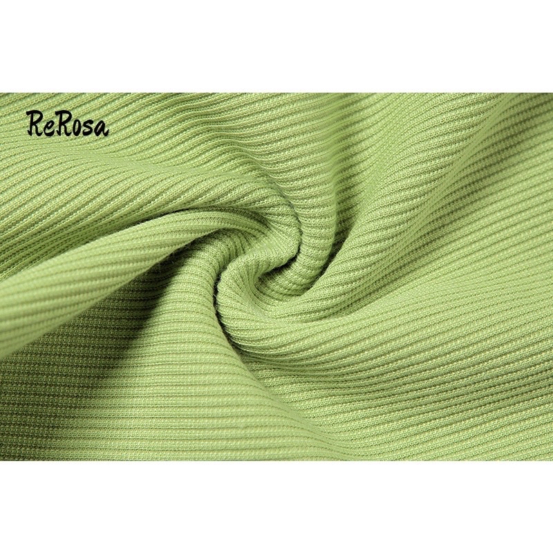 Pass áo croptop sành điệu