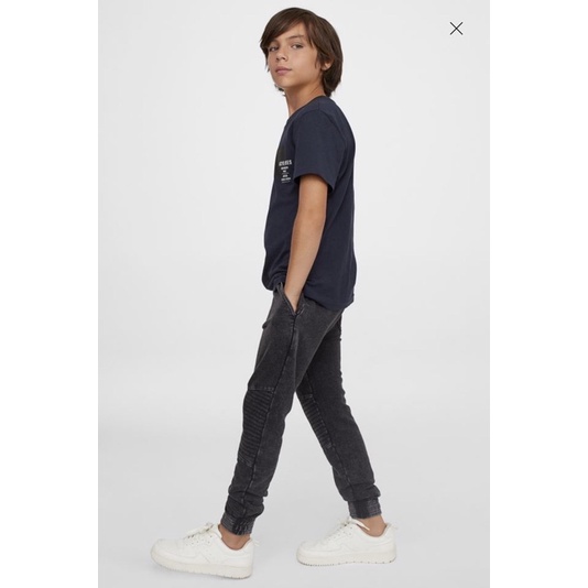 Quần nỉ da cá Jogger giả jean cho bé