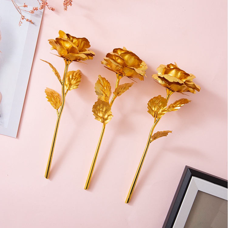Hoa Hồng Giả Mạ Vàng 24K Dùng Làm Quà Tặng