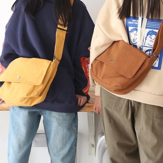Túi đeo chéo canvas unisex basic có nắp