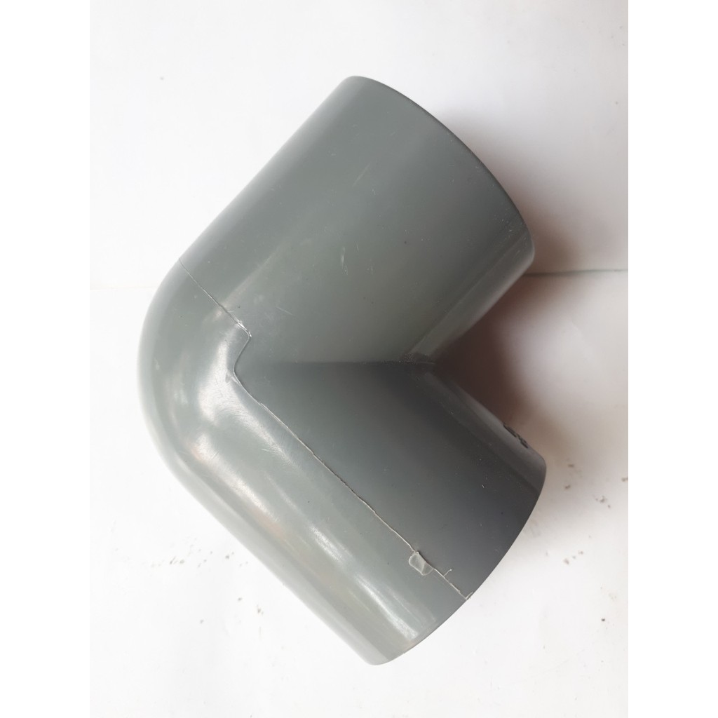 Cút góc vuông PVC 75-110