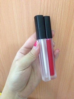 Thỏi làm son kem handmade thân mờ (5ml)