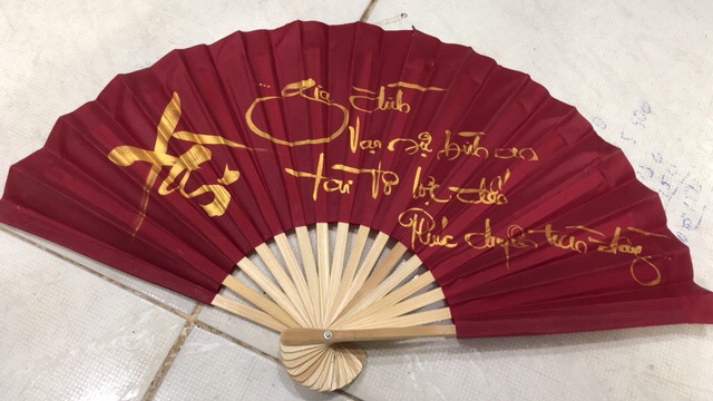 Quạt Vải , Thầy Vẽ Thư Pháp, Tre Không Mùi