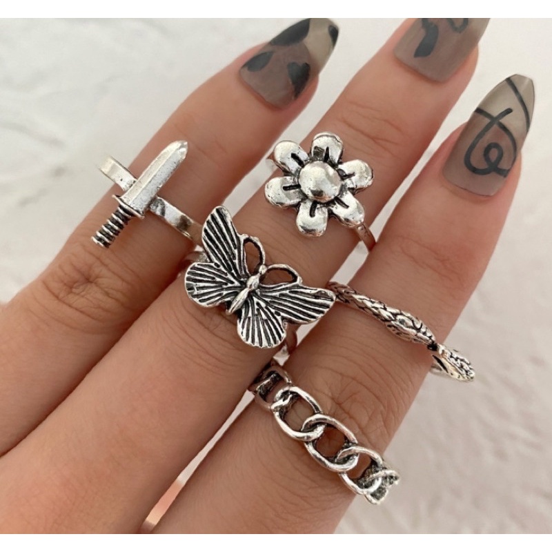 set nhẫn phong cách cổ điển