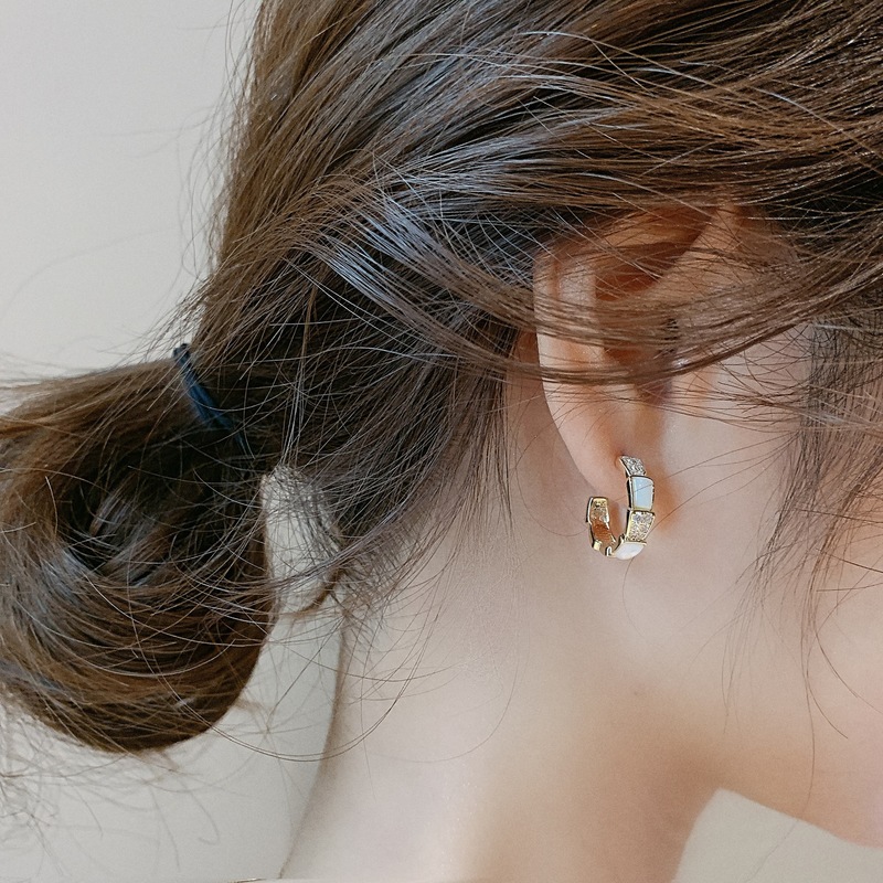Bông Tai Mạ Bạc 925 Hình Chữ C Đính Đá Sang Trọng
