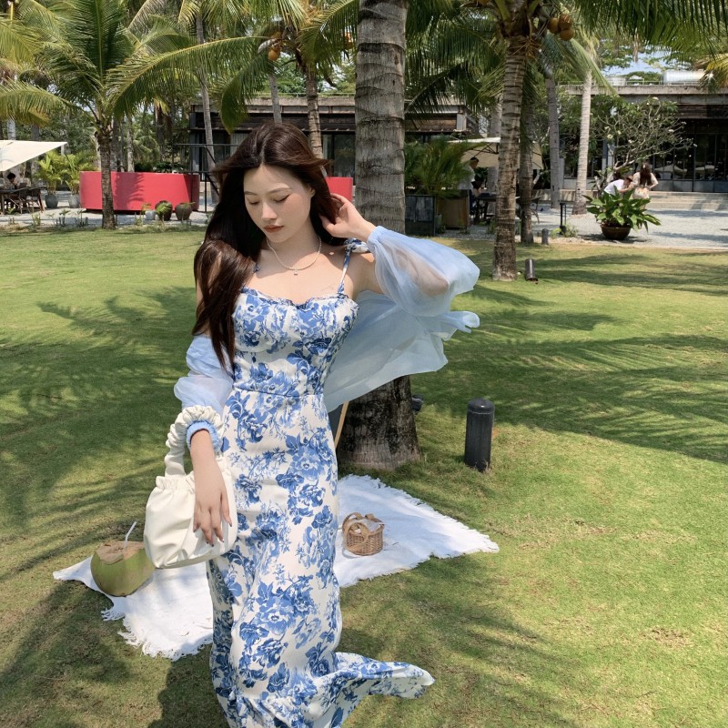 Đầm Chiffon Hai Dây Đuôi Cá Họa Tiết Gốm Sứ Trắng Xanh Phong Cách Hàn Quốc | BigBuy360 - bigbuy360.vn