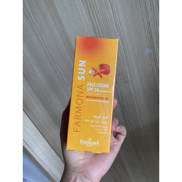 kem chống nắng FARMONA SUN