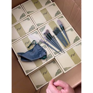BỘ CỌ TRANG ĐIỂM FIX 13 MÓN