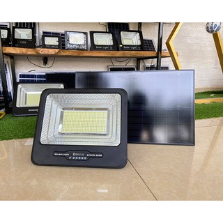 Đèn pha led dùng cho công trình sân vươn hắt biển quảng cáo hắt tường, đương năng lượng mặt trời GIVASOLAR 200W GV9200