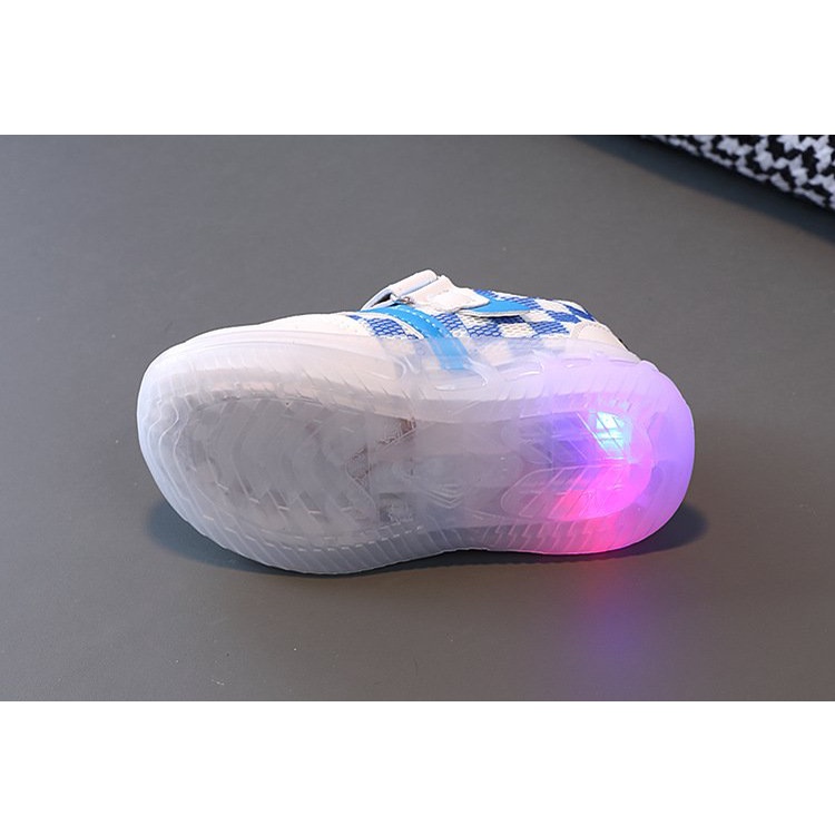 Giày thể thao cho bé trai, bé gái họa tiết caro có đền led hàng Quảng Châu cao cấp Babybees mã mới S7