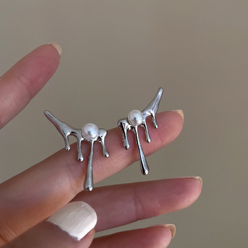 Bông Tai Đính Ngọc Trai Thời Trang Phong Cách Hip Hop