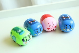 Hộp 4 xe chạy trớn siêu cute