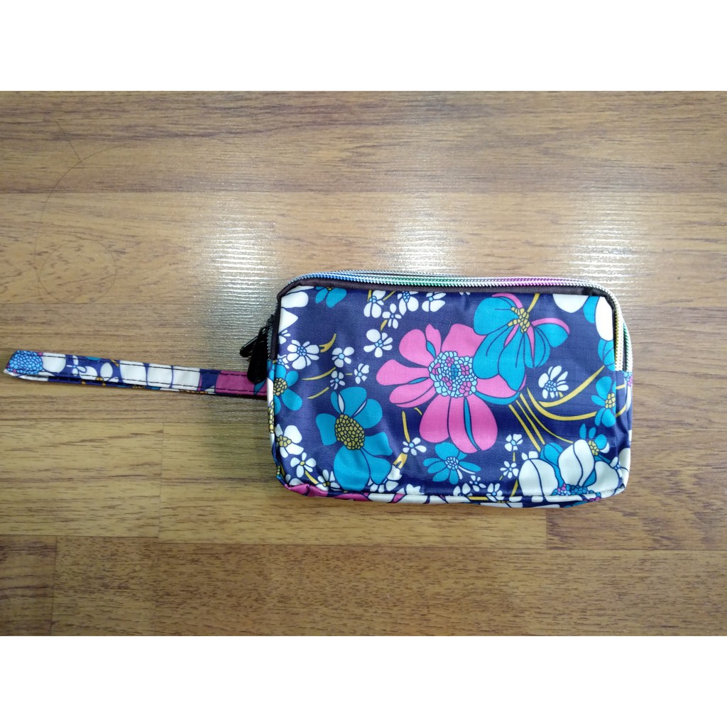 Ví họa tiết hoa vải dù