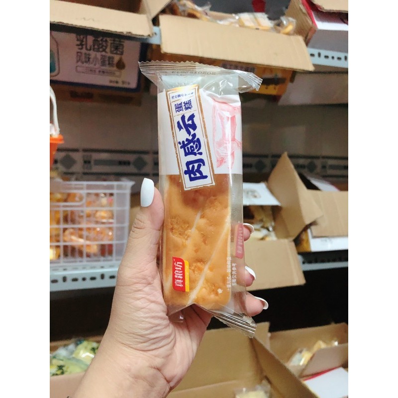 Bánh bông lan dài chà bông 1 cái