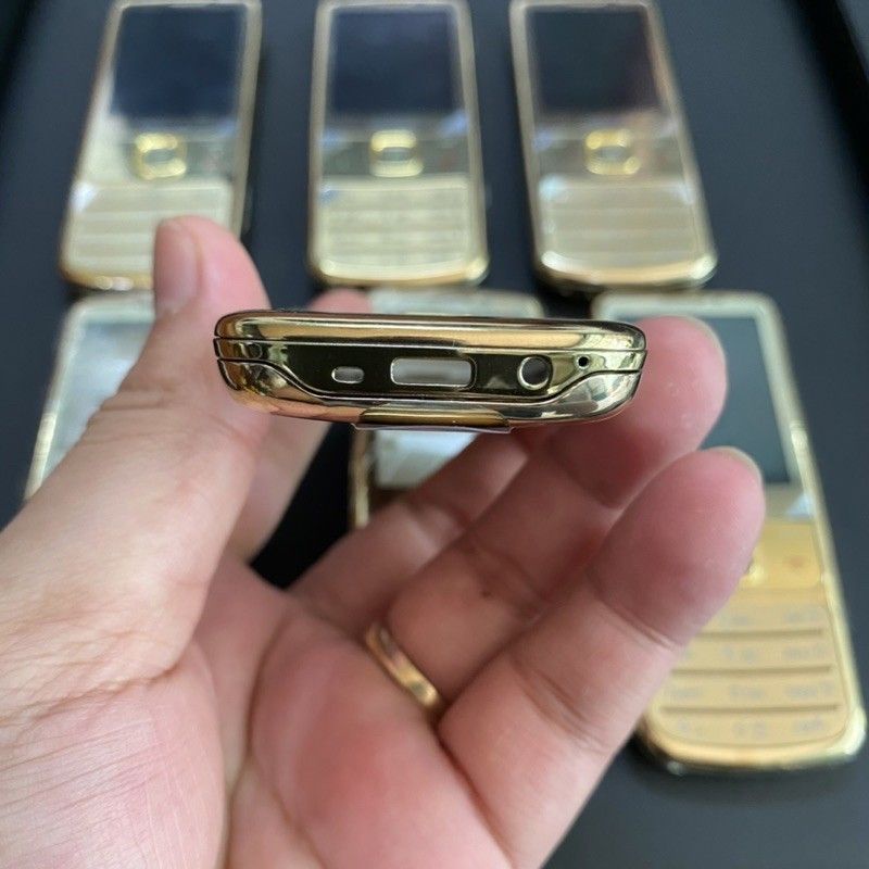 Vỏ + phím Nokia 6700 Gold xịm