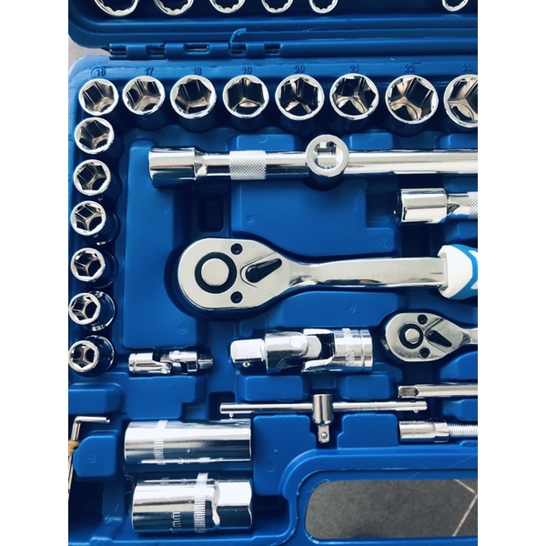 Bộ dụng cụ đa năng  61 chi tiết bao gồm cờ Lê, tay vặn, đầu khẩu, mở bugi , đầu lắc léo