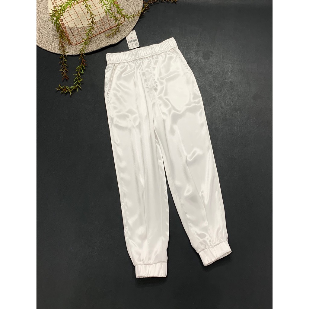Quần jogger Zara HIGHT-WAIST SATIN JOGGERS PANT dư xịn