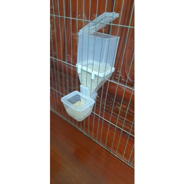 Hũ nhựa  đựng thức ăn cho chim cảnh