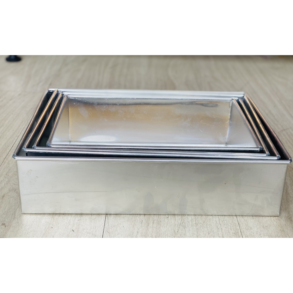 Khuôn chữ nhật kích thước 18-30cm sử dụng làm bánh rau câu, bánh nướng, bánh gato