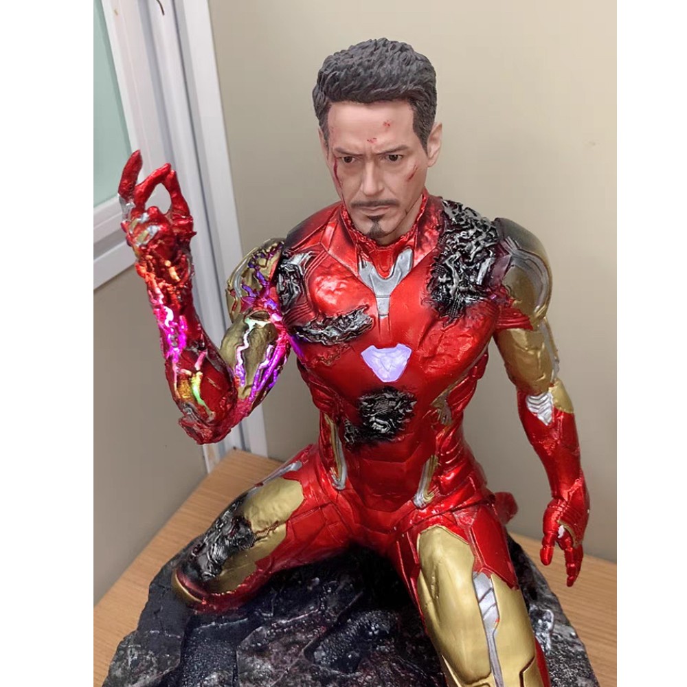 (Hàng oder) Mô hình Iron Man Mk85 Damage tỉ lệ 1/6 Có LED cao cấp 24cm