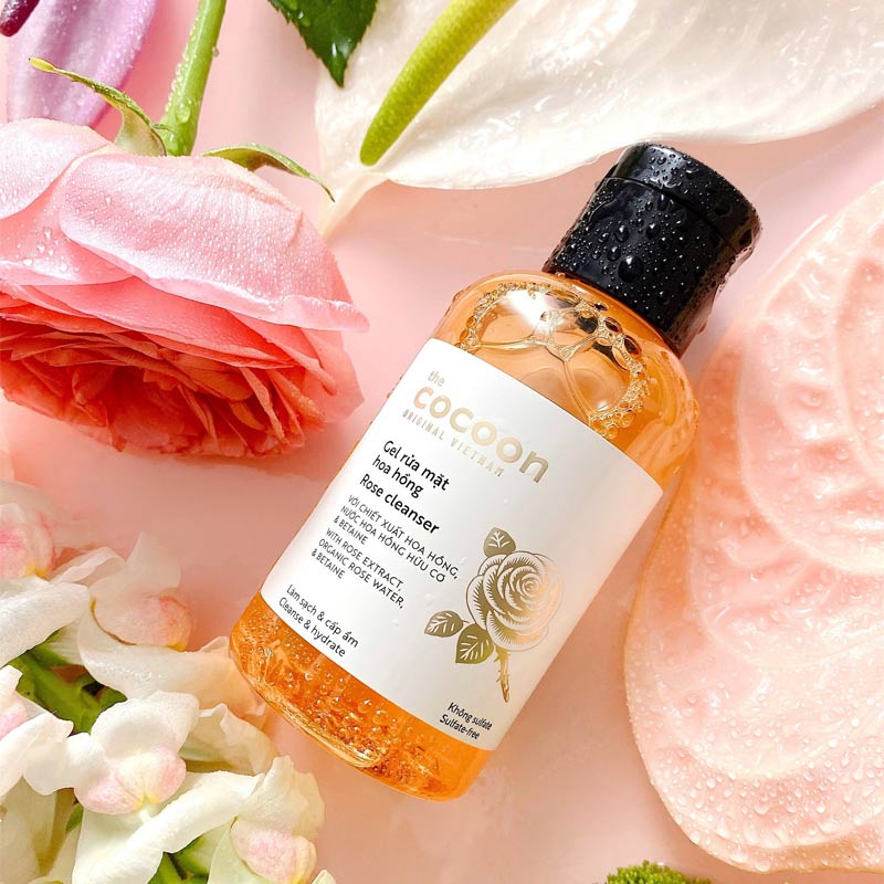 Gel rửa mặt hoa hồng Cocoon - Rose Cleanser (140mL)
