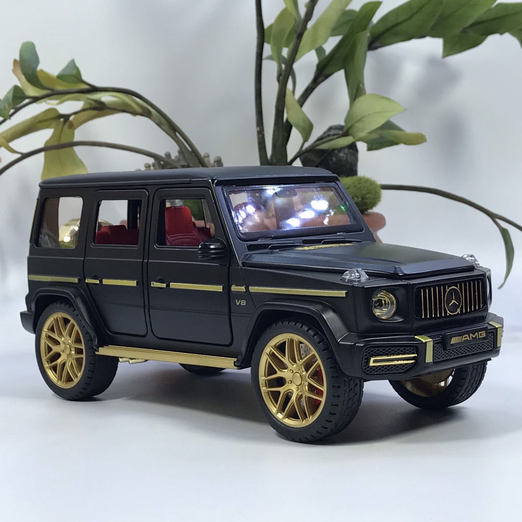 Mô hình xe ô tô Mercedes Benz G63 V8 tỷ lệ 1:22 bằng hợp kim cao cấp