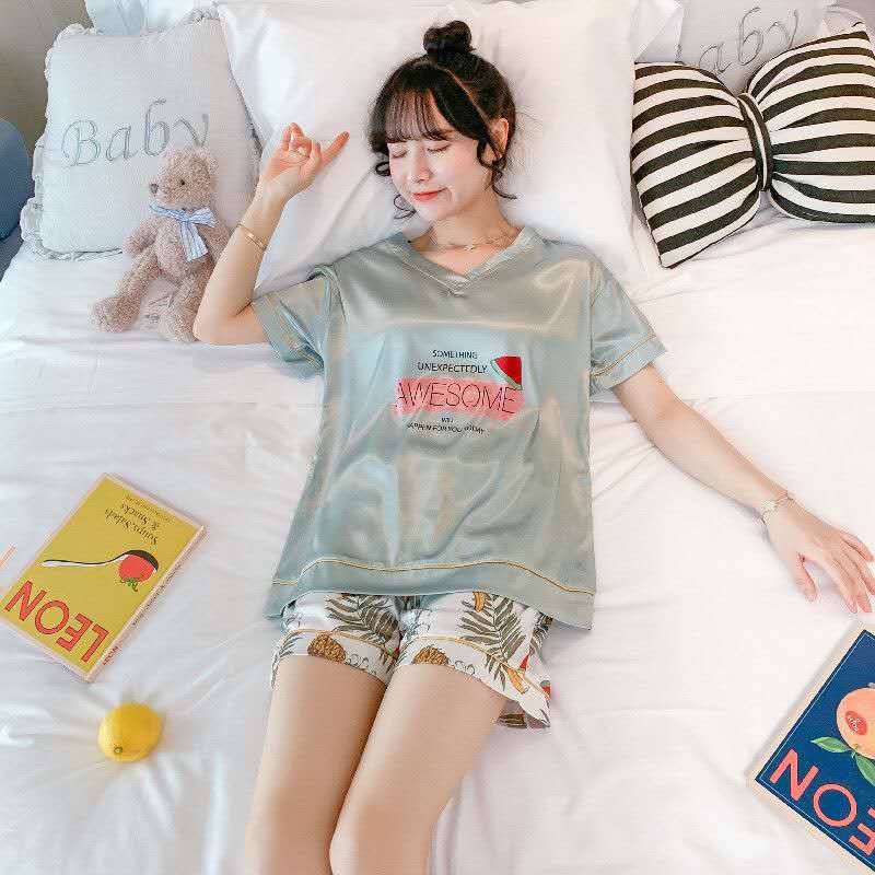  Set Đồ Ngủ Ngắn Vải Lụa Phong Cách Hàn Quốc Quyến Rũ Dành Cho Nữ | BigBuy360 - bigbuy360.vn